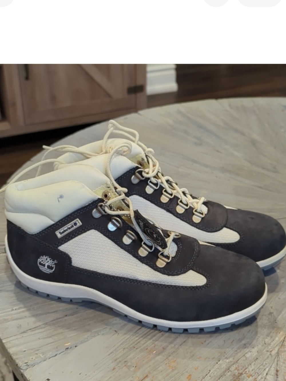 Like NEW Timberland Field Leather Boots